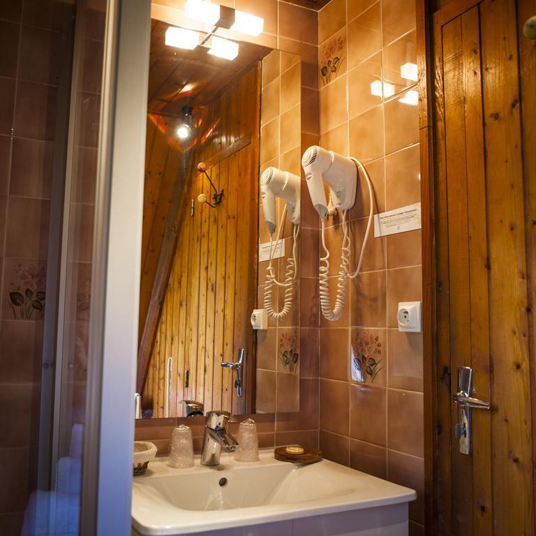 Logis Le Vieux Logis Hotel Lestelle-Bétharram Kültér fotó