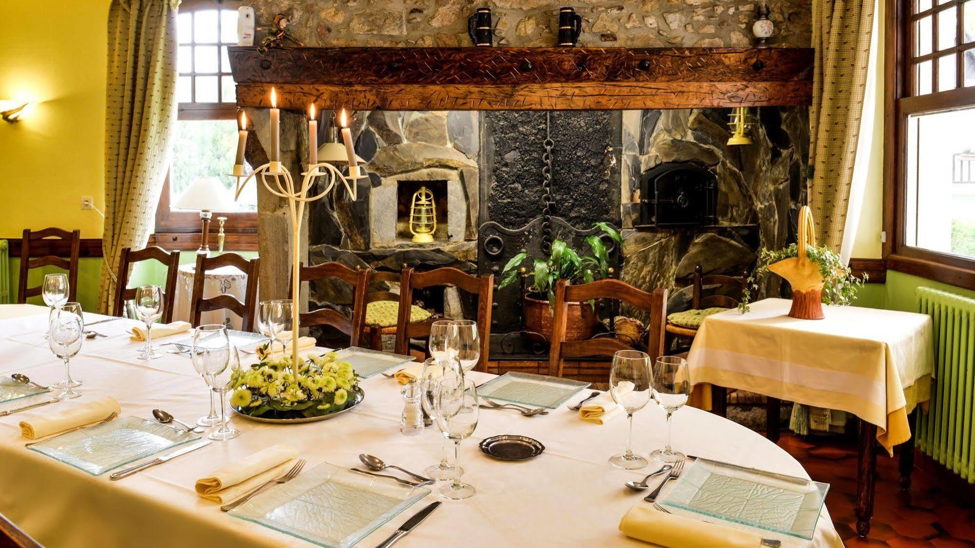 Logis Le Vieux Logis Hotel Lestelle-Bétharram Kültér fotó